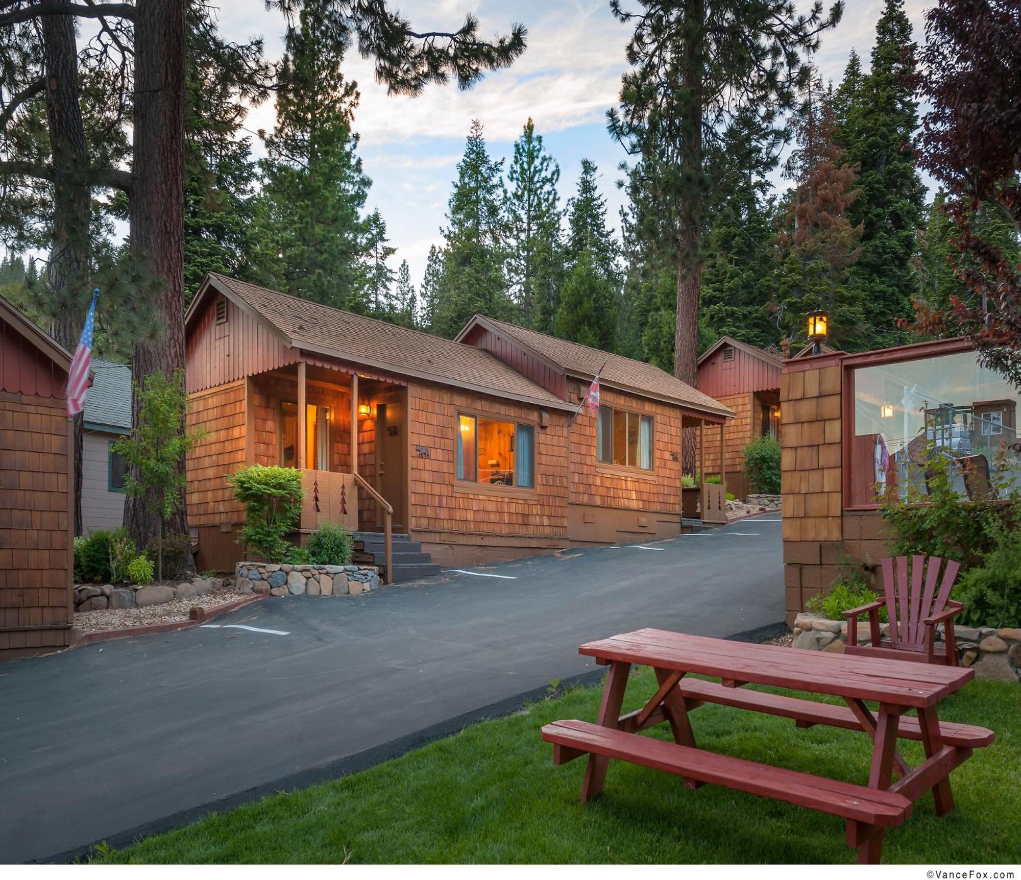 Cedar Glen Lodge Tahoe Vista Room photo